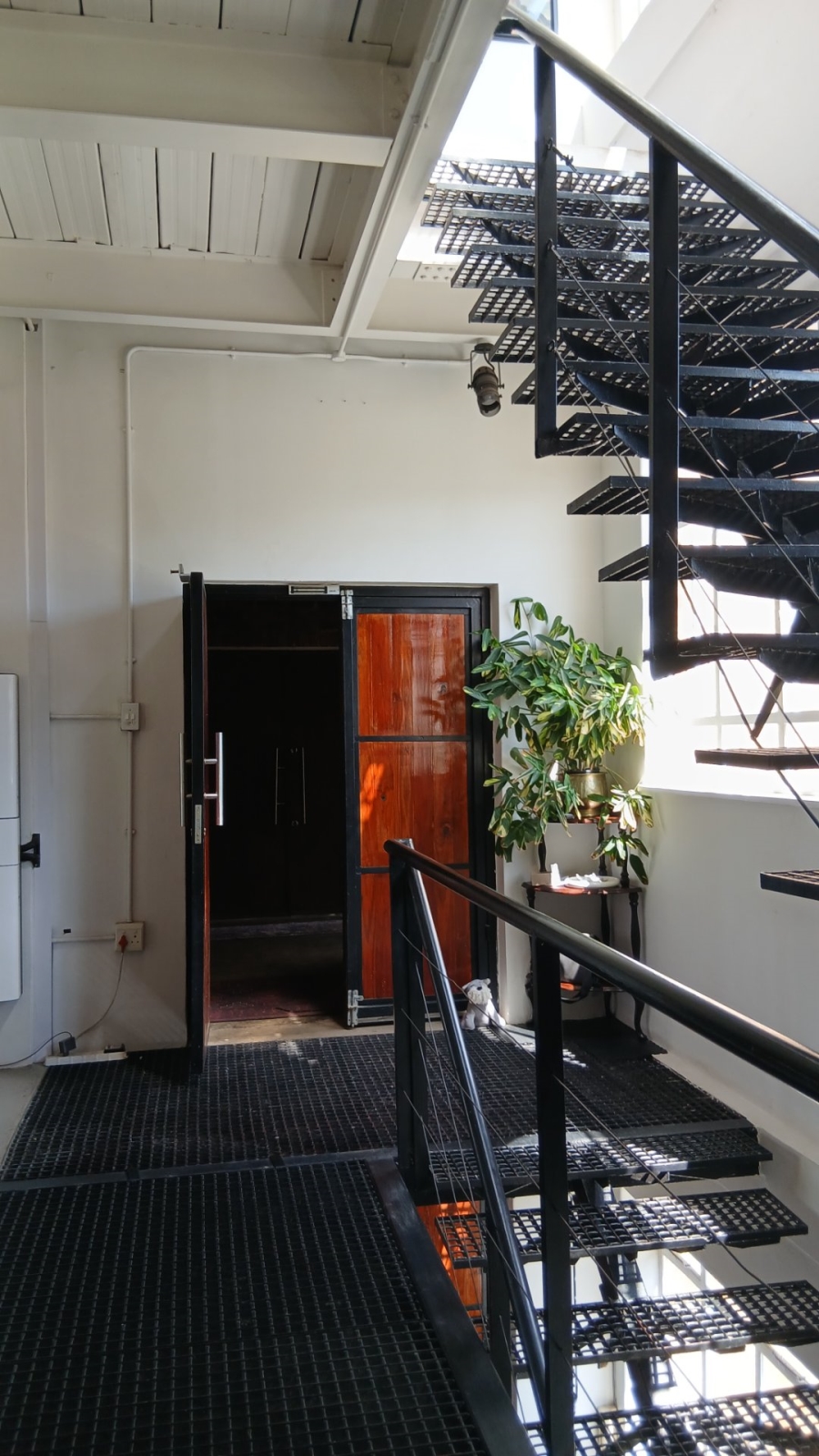To Let 2 Bedroom Property for Rent in Milpark Gauteng