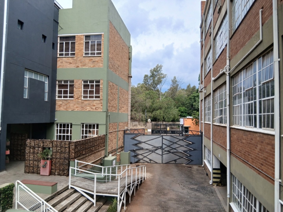 To Let 2 Bedroom Property for Rent in Milpark Gauteng