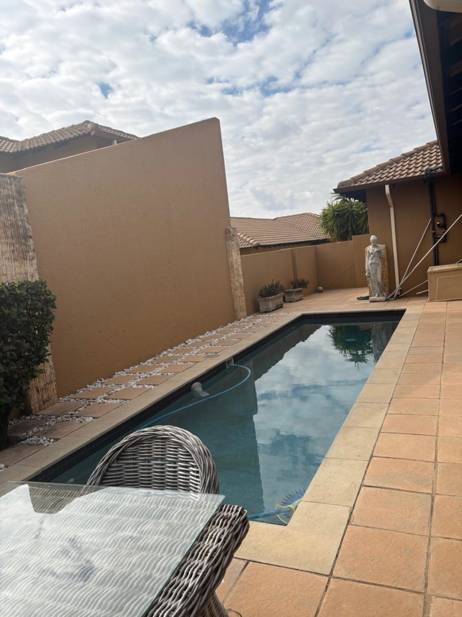 To Let 3 Bedroom Property for Rent in Carlswald Gauteng