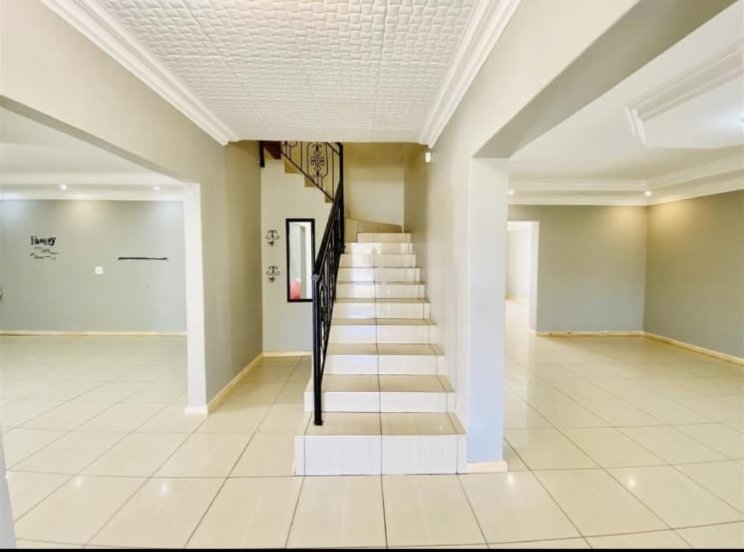 5 Bedroom Property for Sale in Geluksdal Gauteng