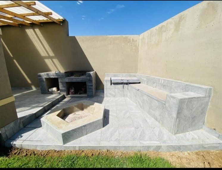 5 Bedroom Property for Sale in Geluksdal Gauteng