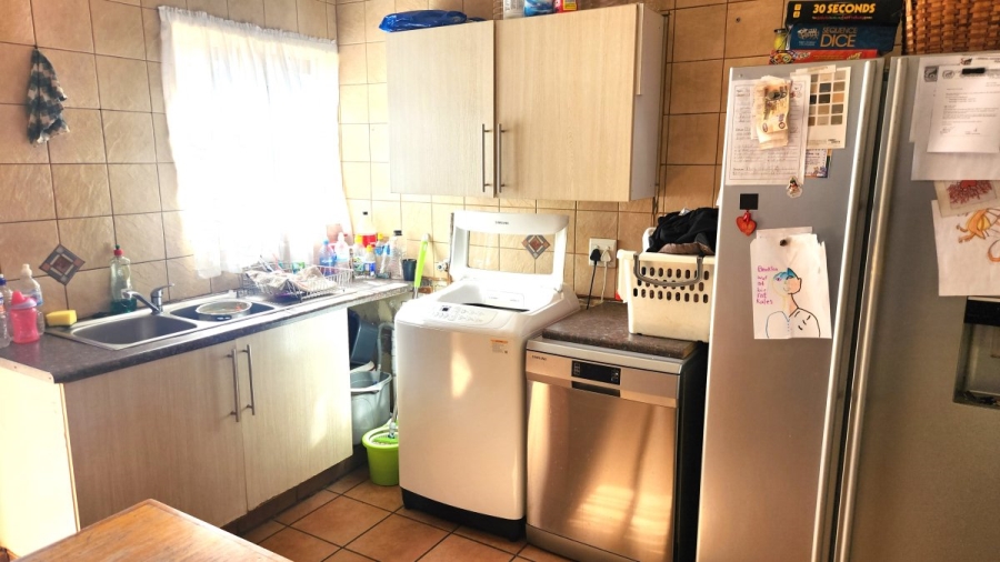 3 Bedroom Property for Sale in Gerdview Gauteng