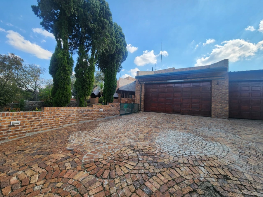 To Let 4 Bedroom Property for Rent in Bassonia Gauteng