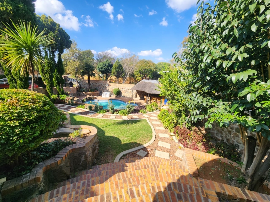 To Let 4 Bedroom Property for Rent in Bassonia Gauteng
