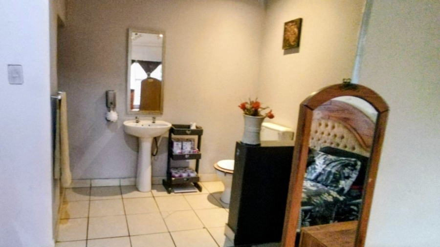 3 Bedroom Property for Sale in Sonland Park Gauteng