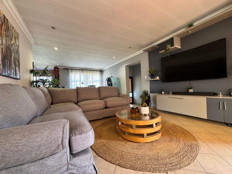 2 Bedroom Property for Sale in Amberfield Valley Gauteng