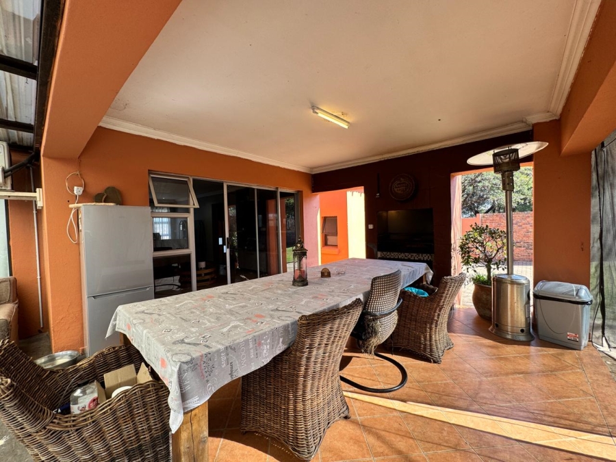 2 Bedroom Property for Sale in Amberfield Valley Gauteng