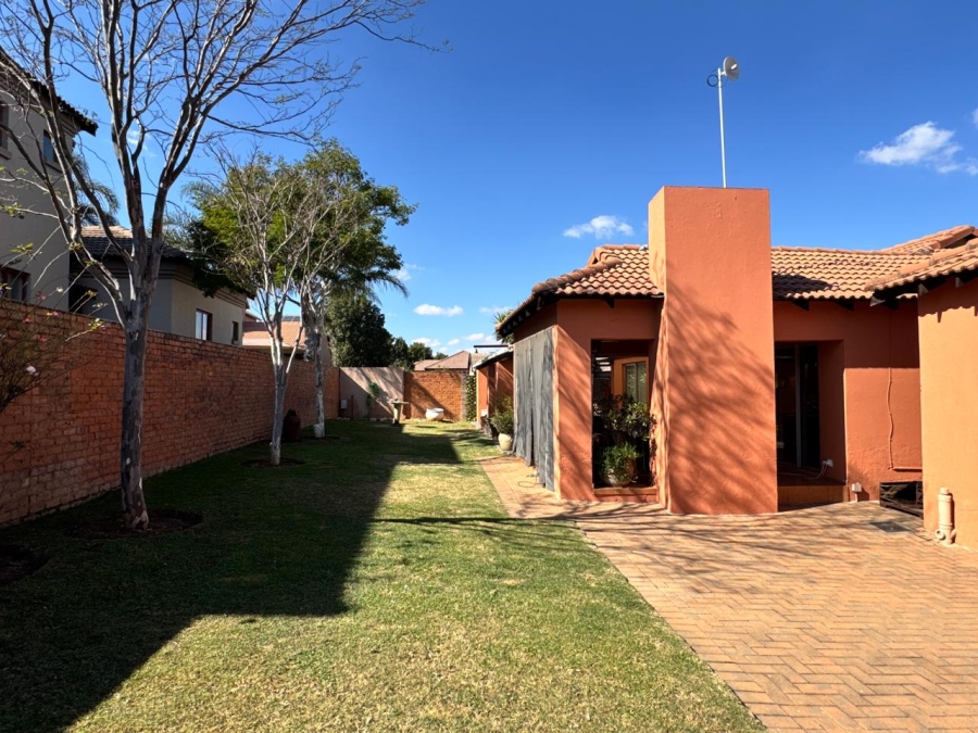 2 Bedroom Property for Sale in Amberfield Valley Gauteng