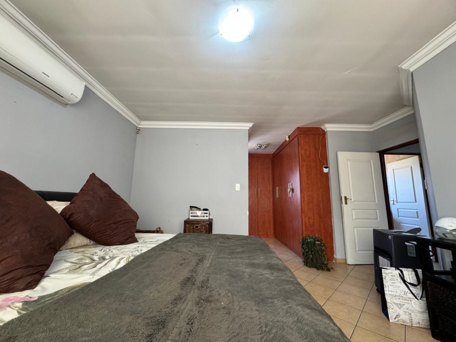 2 Bedroom Property for Sale in Amberfield Valley Gauteng
