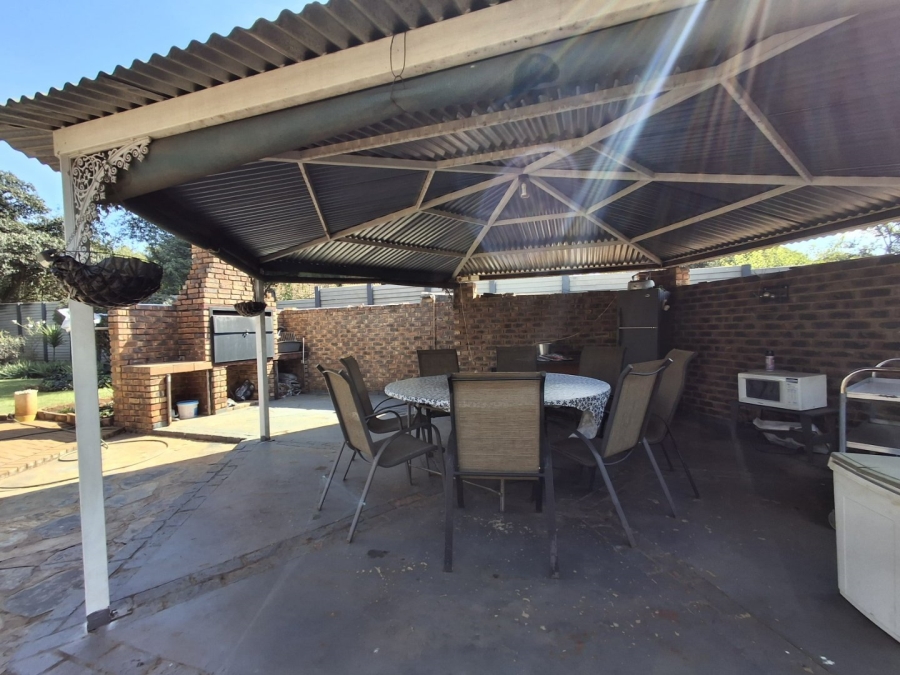 4 Bedroom Property for Sale in Lyttelton Manor Gauteng