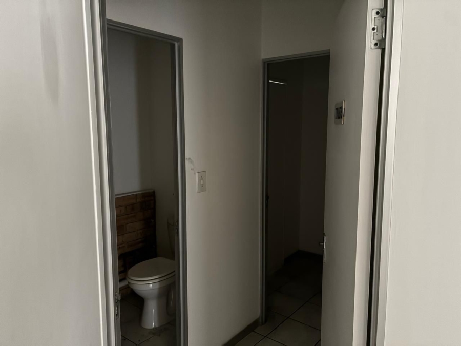 To Let Commercial Property for Rent in Elandsfontein Gauteng