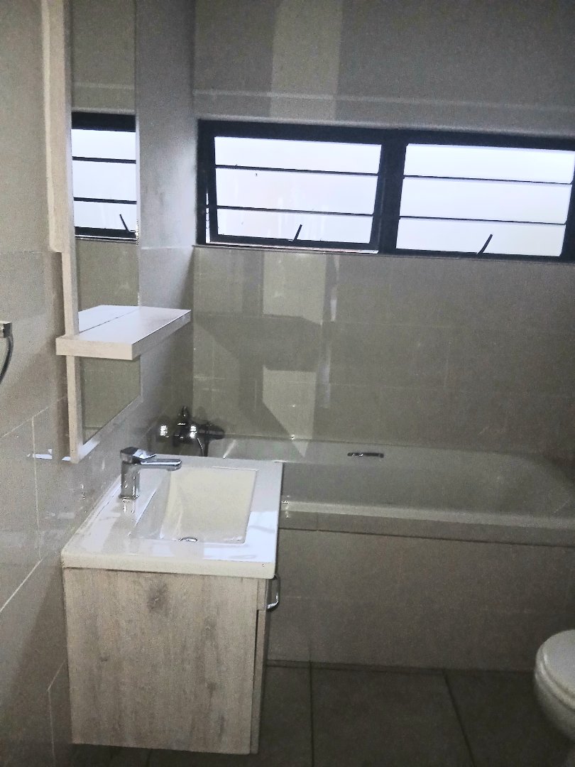3 Bedroom Property for Sale in Rooihuiskraal North Gauteng