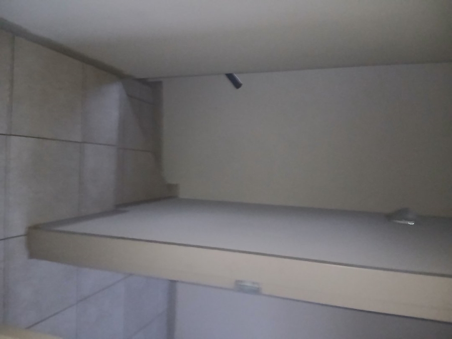 3 Bedroom Property for Sale in Rooihuiskraal North Gauteng