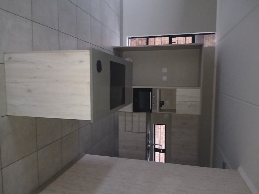 3 Bedroom Property for Sale in Rooihuiskraal North Gauteng