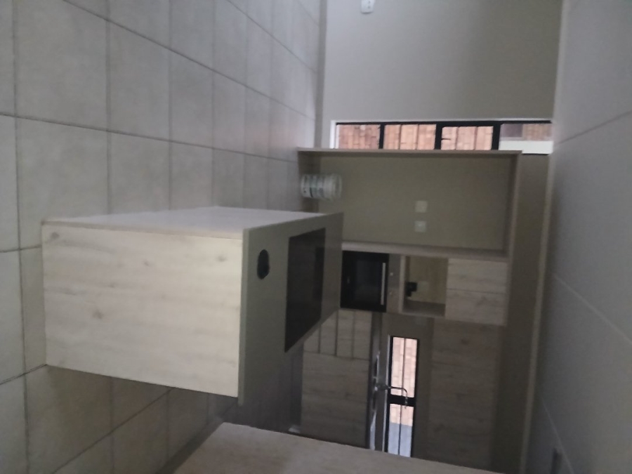 3 Bedroom Property for Sale in Rooihuiskraal North Gauteng