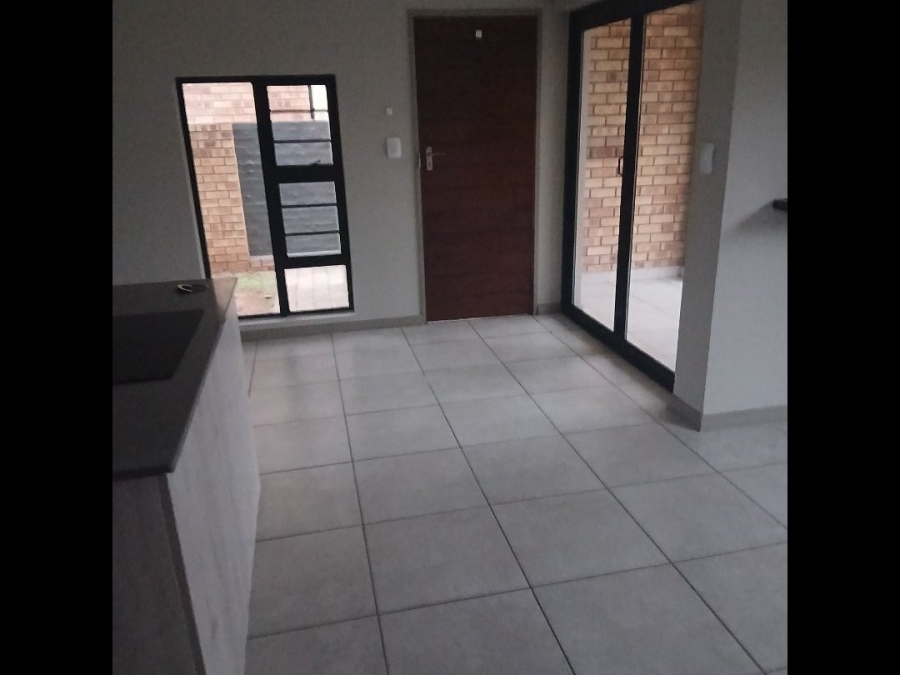 3 Bedroom Property for Sale in Rooihuiskraal North Gauteng