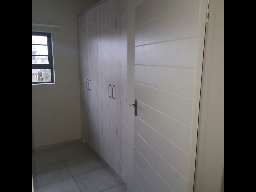 3 Bedroom Property for Sale in Rooihuiskraal North Gauteng