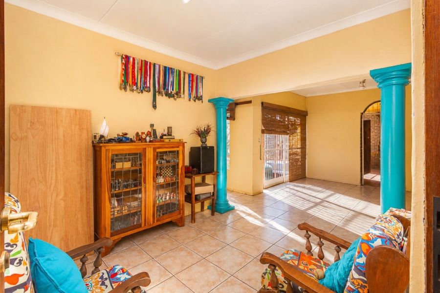4 Bedroom Property for Sale in Dorandia Gauteng
