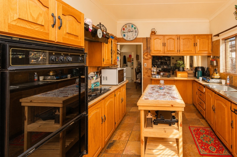 4 Bedroom Property for Sale in Dorandia Gauteng