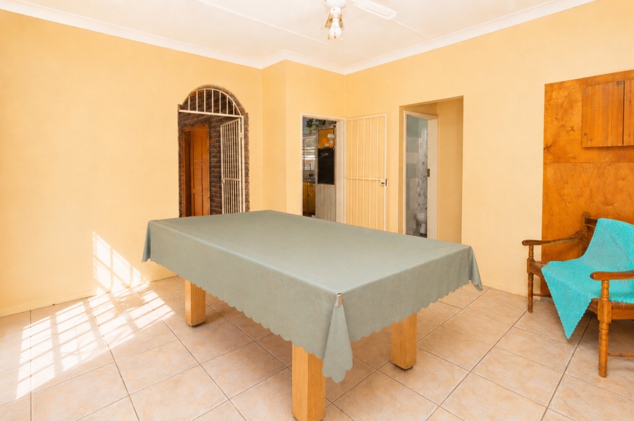 4 Bedroom Property for Sale in Dorandia Gauteng