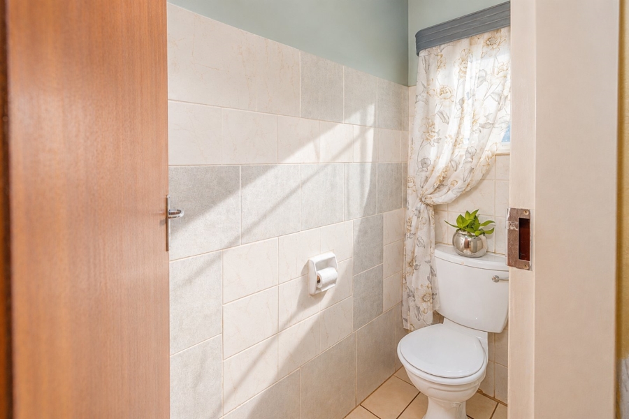 4 Bedroom Property for Sale in Dorandia Gauteng