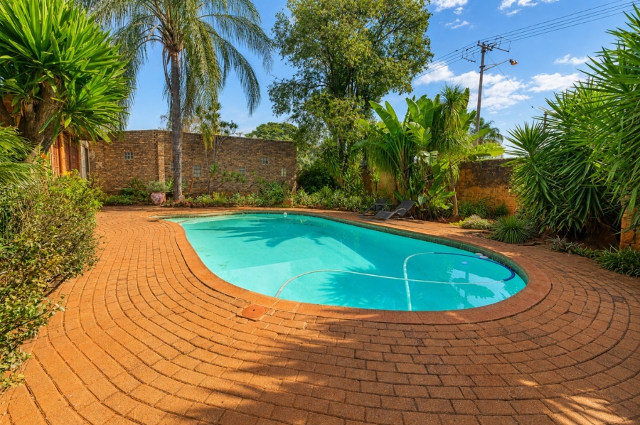 4 Bedroom Property for Sale in Dorandia Gauteng