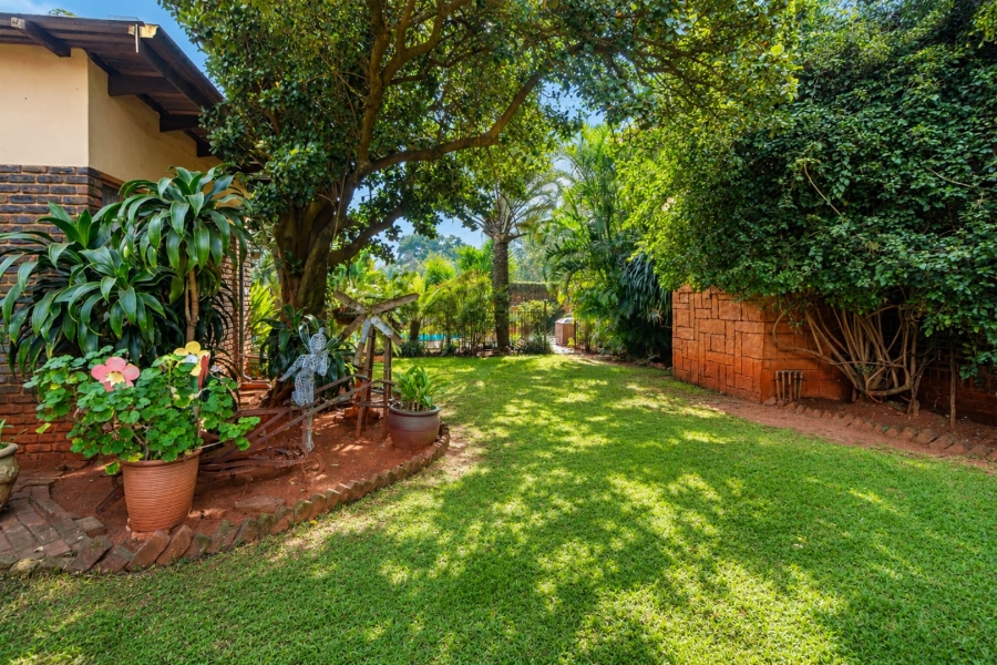 4 Bedroom Property for Sale in Dorandia Gauteng
