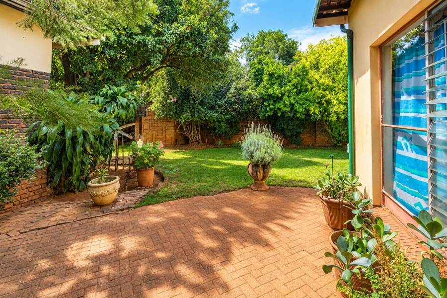 4 Bedroom Property for Sale in Dorandia Gauteng