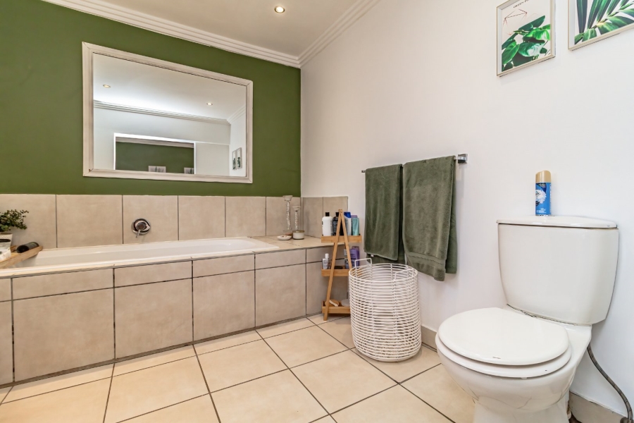 To Let 5 Bedroom Property for Rent in Serengeti Lifestyle Estate Gauteng