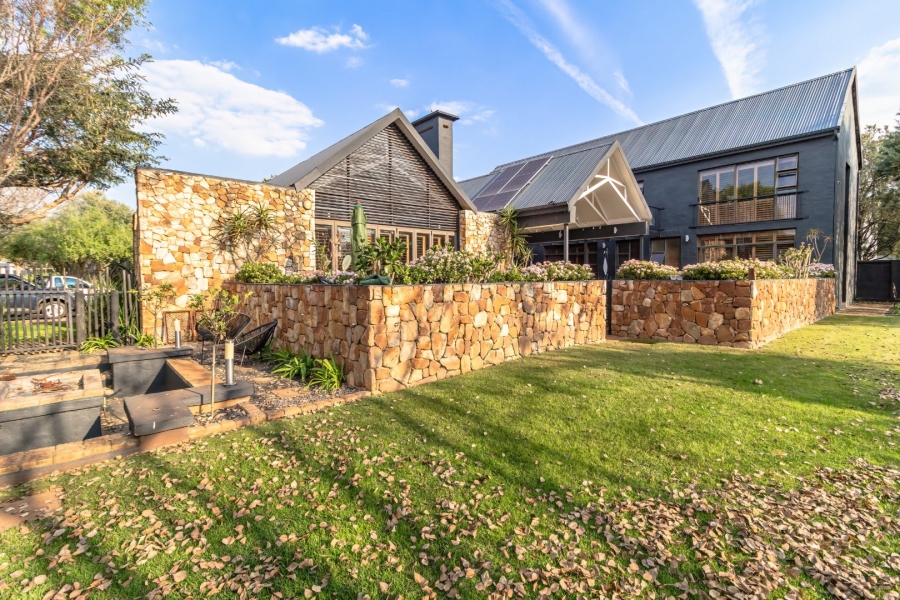 To Let 5 Bedroom Property for Rent in Serengeti Lifestyle Estate Gauteng