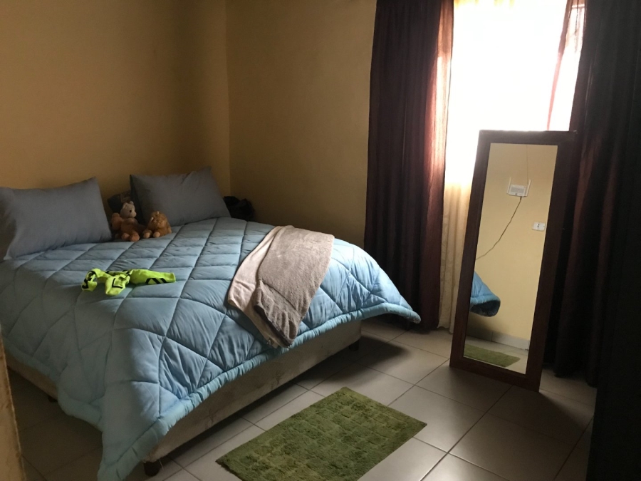 2 Bedroom Property for Sale in Naledi Gauteng