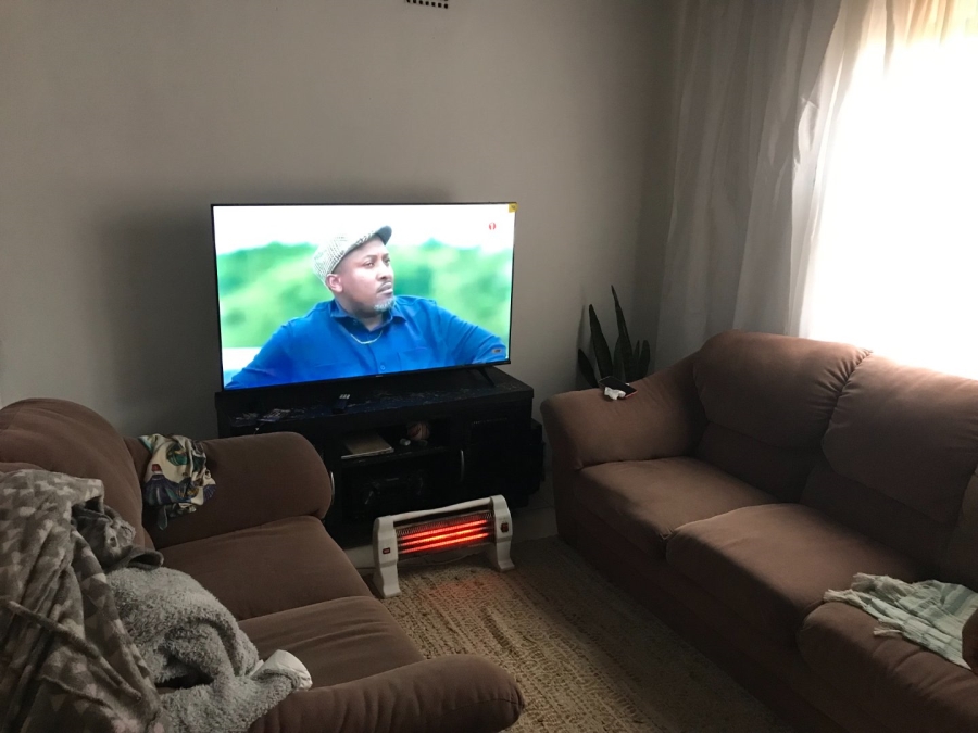 2 Bedroom Property for Sale in Naledi Gauteng