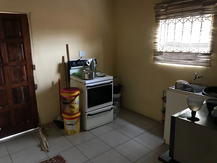 2 Bedroom Property for Sale in Naledi Gauteng
