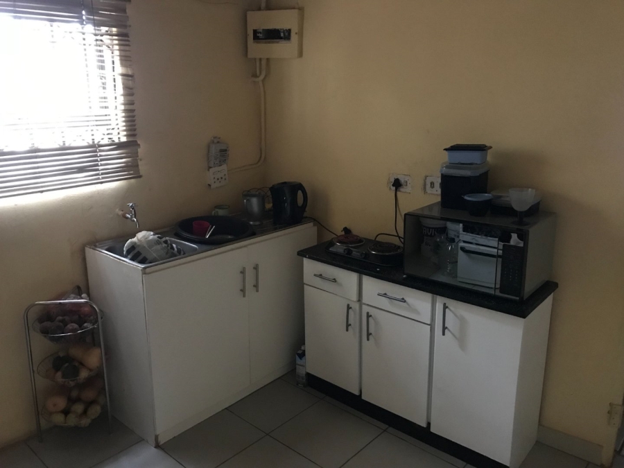 2 Bedroom Property for Sale in Naledi Gauteng