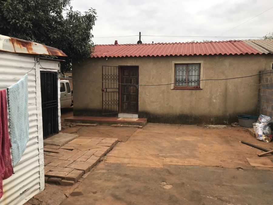 2 Bedroom Property for Sale in Naledi Gauteng