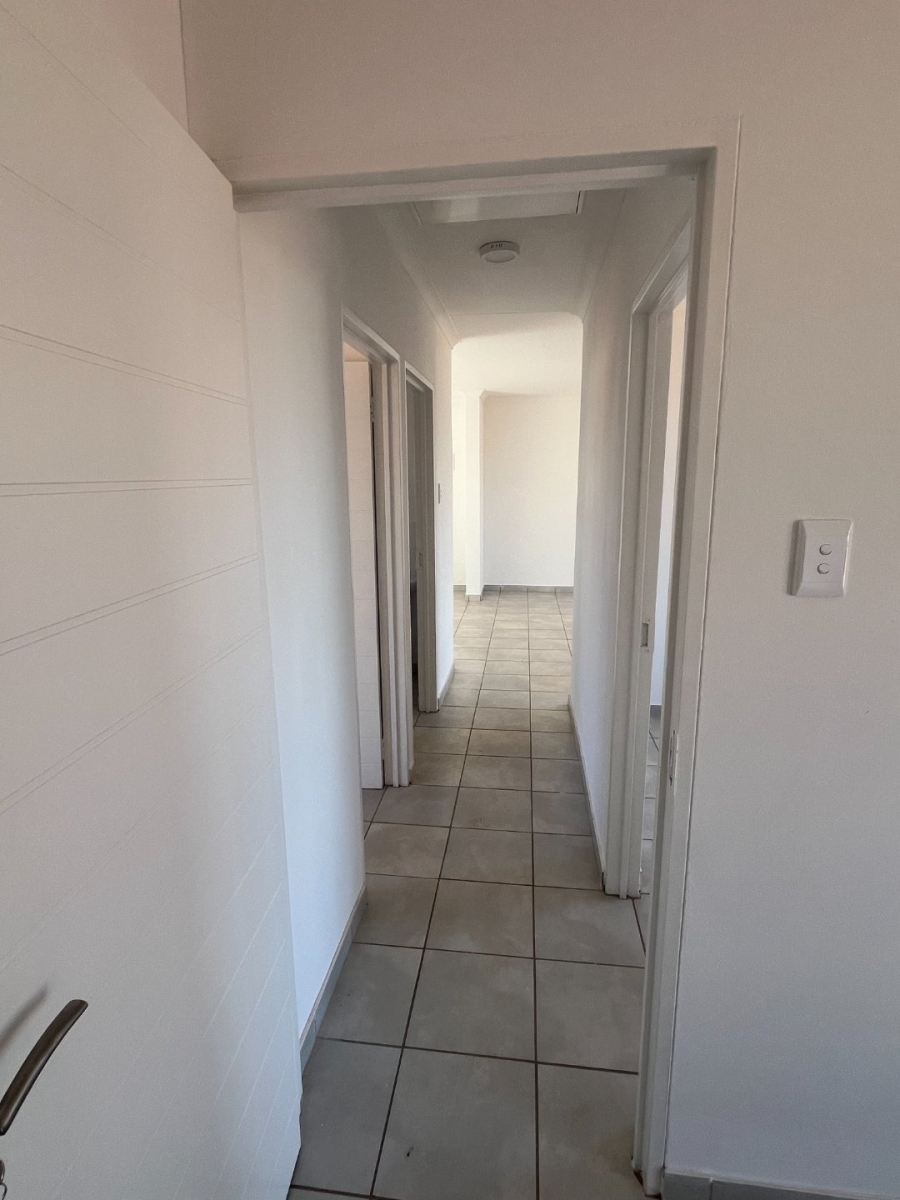 3 Bedroom Property for Sale in Windmill Park Gauteng