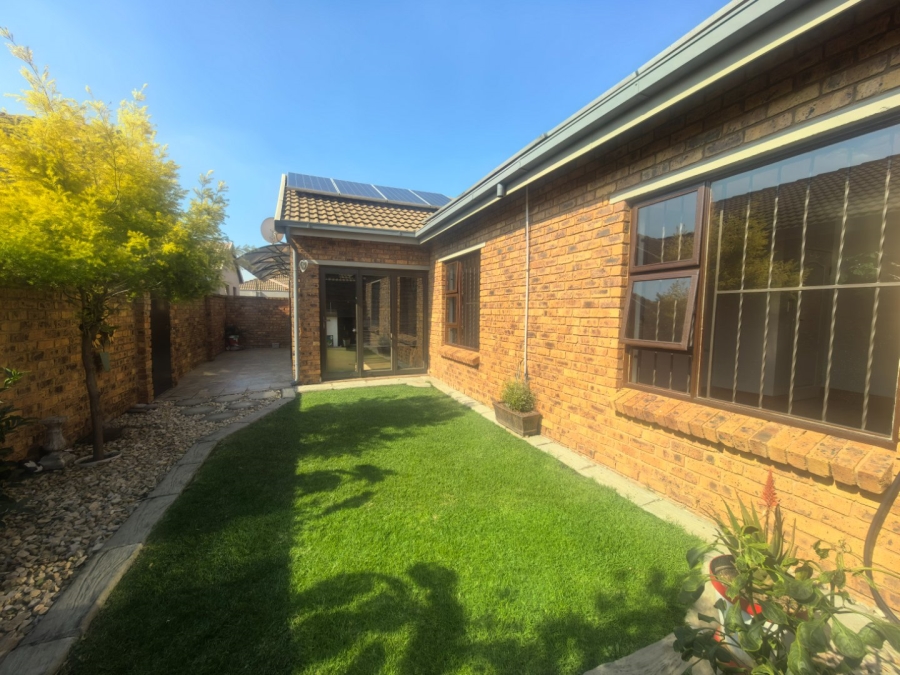 3 Bedroom Property for Sale in Bartlett Gauteng