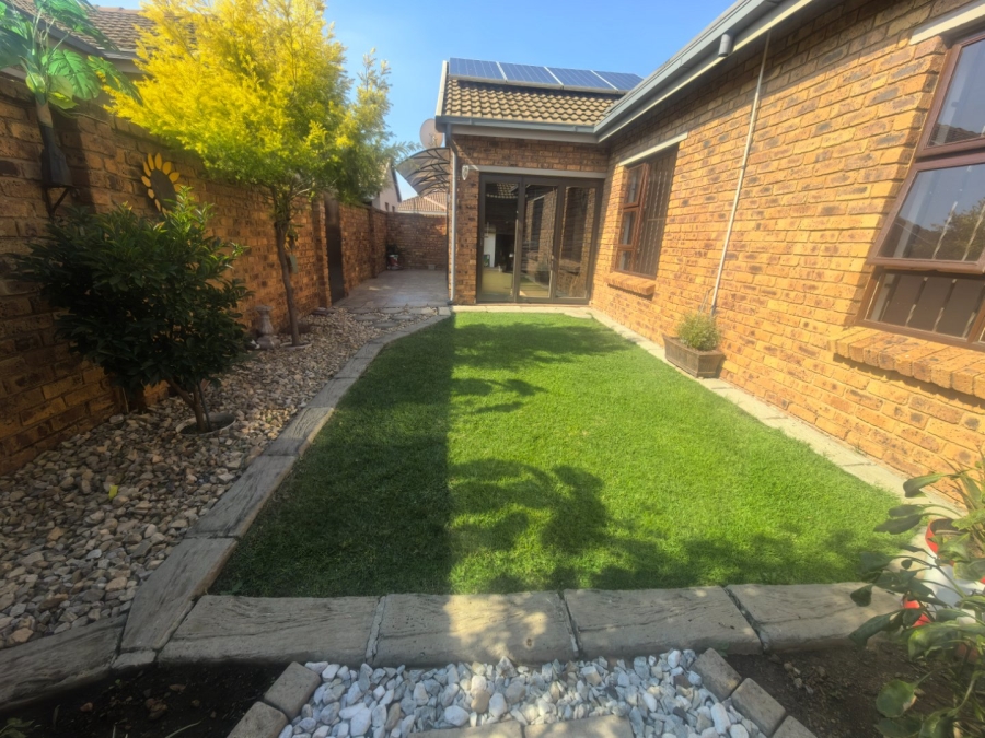 3 Bedroom Property for Sale in Bartlett Gauteng