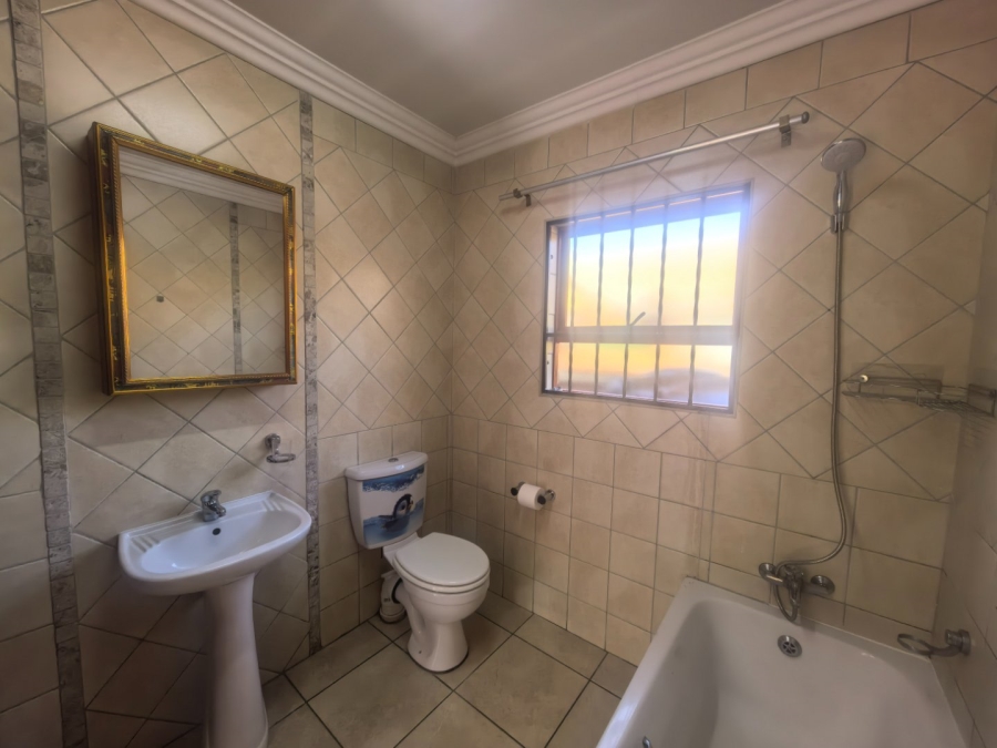 3 Bedroom Property for Sale in Bartlett Gauteng