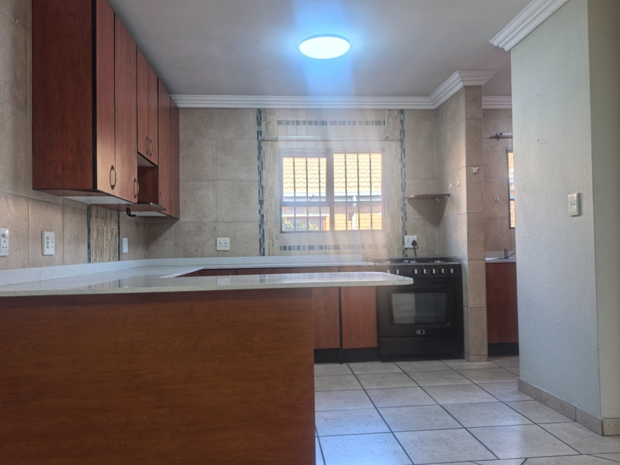 3 Bedroom Property for Sale in Bartlett Gauteng