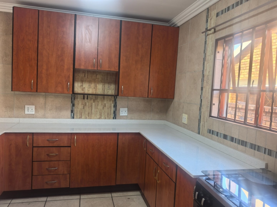 3 Bedroom Property for Sale in Bartlett Gauteng