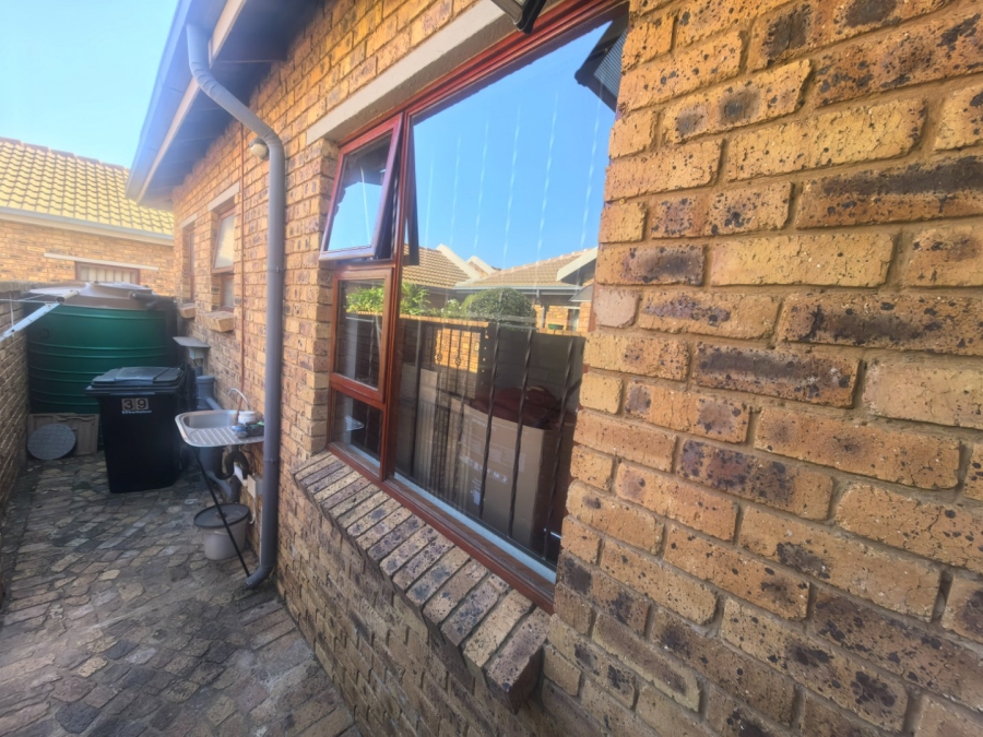 3 Bedroom Property for Sale in Bartlett Gauteng