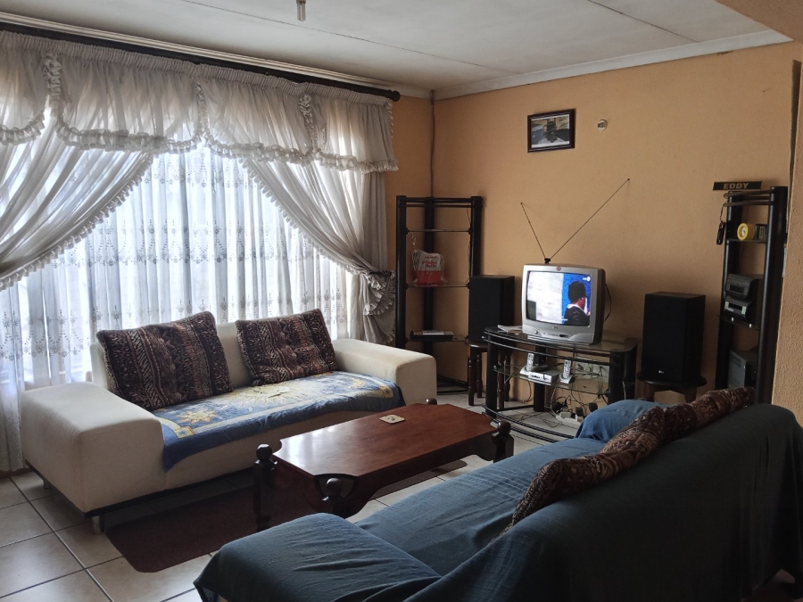 3 Bedroom Property for Sale in Kwa Thema Gauteng