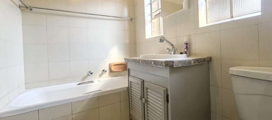 To Let 1 Bedroom Property for Rent in Brummeria Gauteng