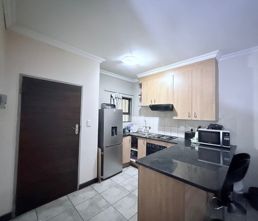 To Let 2 Bedroom Property for Rent in Halfway House Gauteng