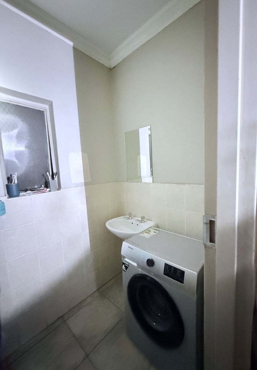 To Let 2 Bedroom Property for Rent in Halfway House Gauteng