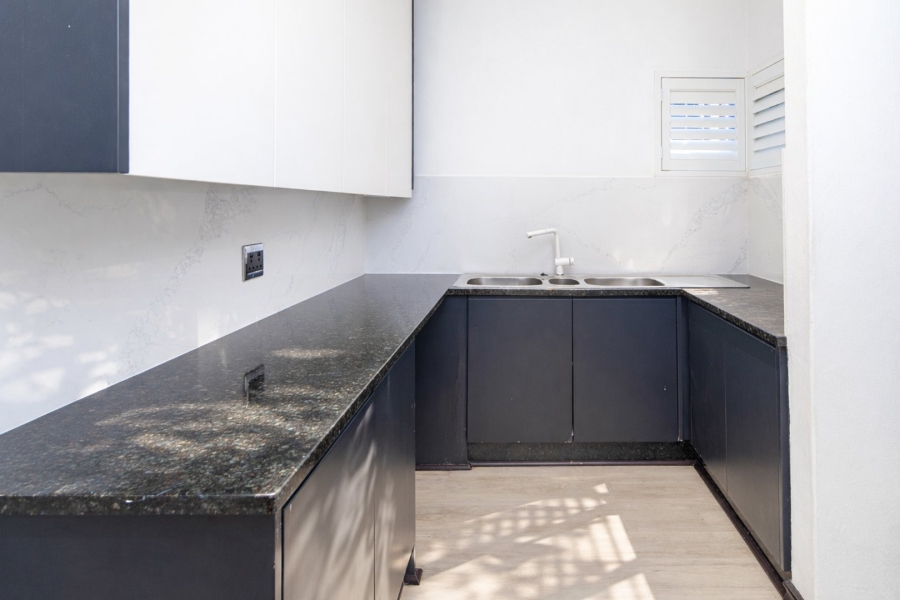 To Let 4 Bedroom Property for Rent in Blue Valley Golf Estate Gauteng