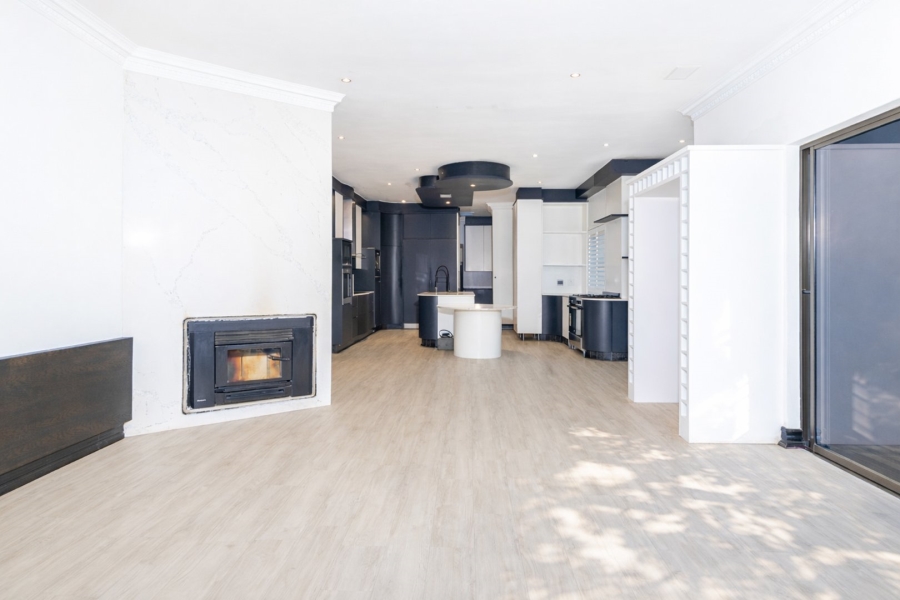 To Let 4 Bedroom Property for Rent in Blue Valley Golf Estate Gauteng