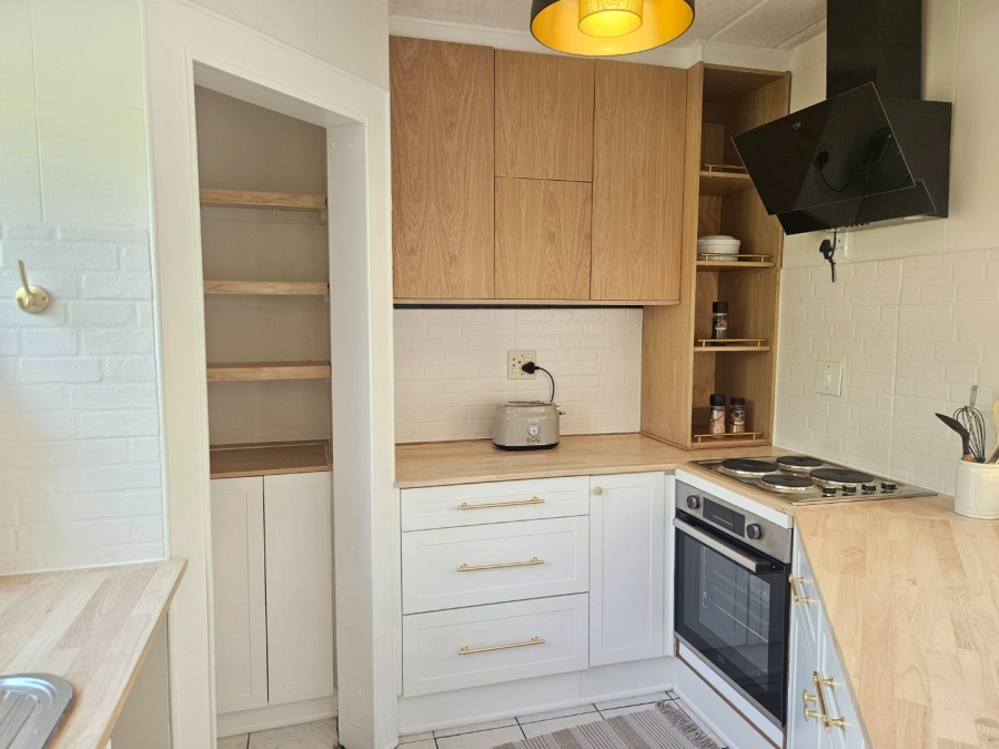 To Let 2 Bedroom Property for Rent in North Riding AH Gauteng