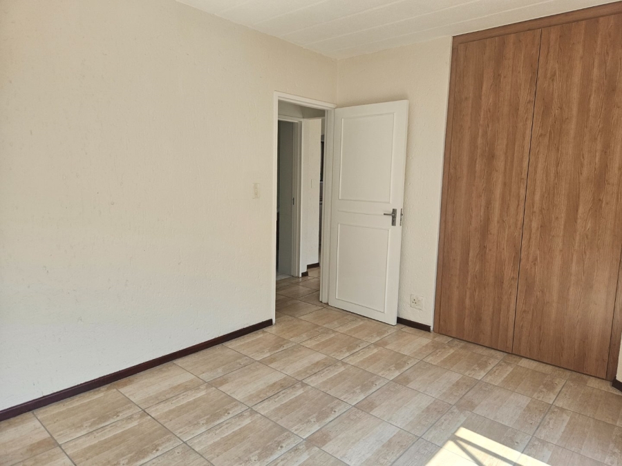 To Let 2 Bedroom Property for Rent in North Riding AH Gauteng
